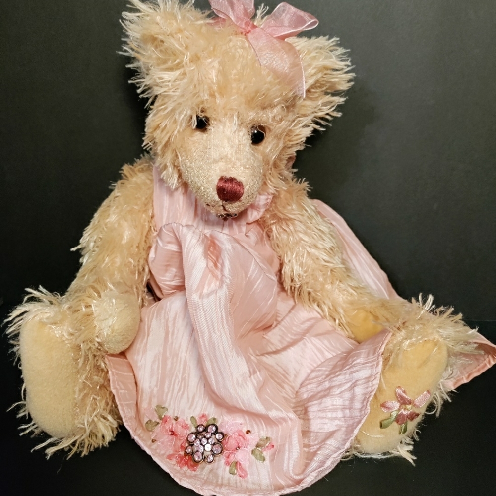 GIRL Bear⭐